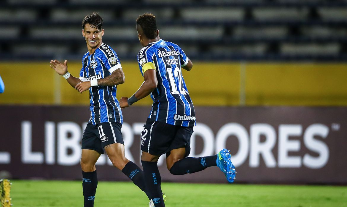 Elenco do Grêmio (Foto: Lucas Uebel/ Grêmio FBPA/ Divulgação)