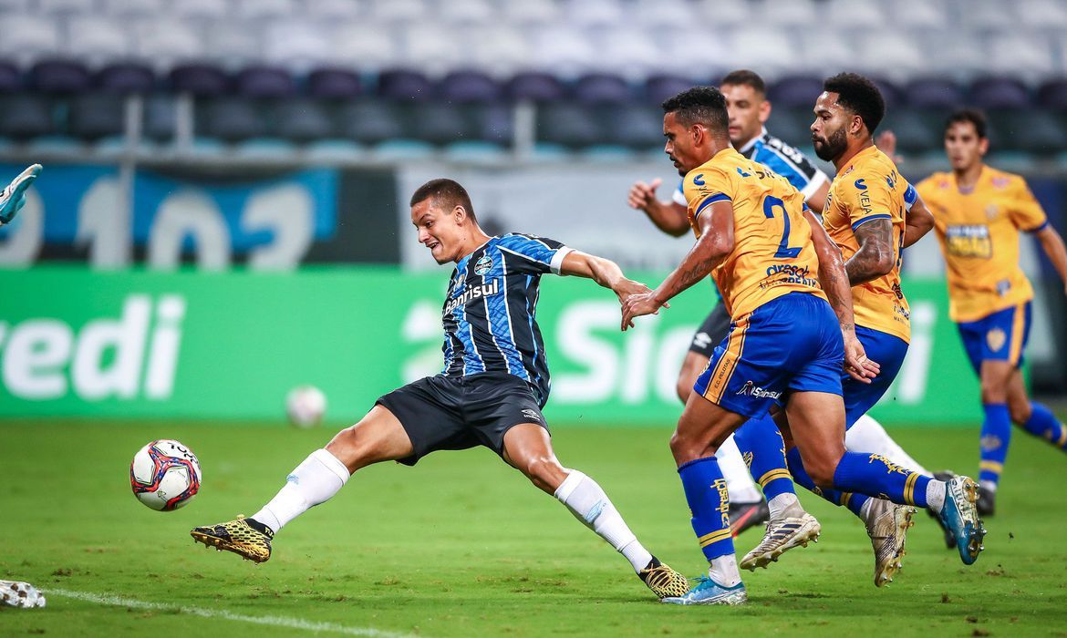 Grêmio deslanchou na etapa complementar e goleou o Pelotas (Foto: Lucas Uebel/ Grêmio FBPA)