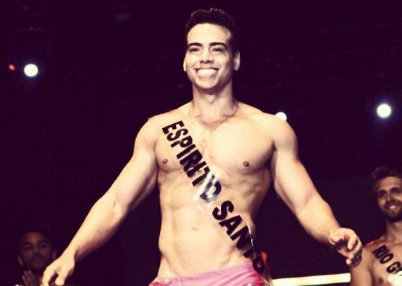 Eleito Mister Espírito Santo em 2013, o modelo Vinicius Pin morreu nesta segunda-feira (22) em decorrência da infecção por Covid-19 (Foto: Divulgação/ Instagram)