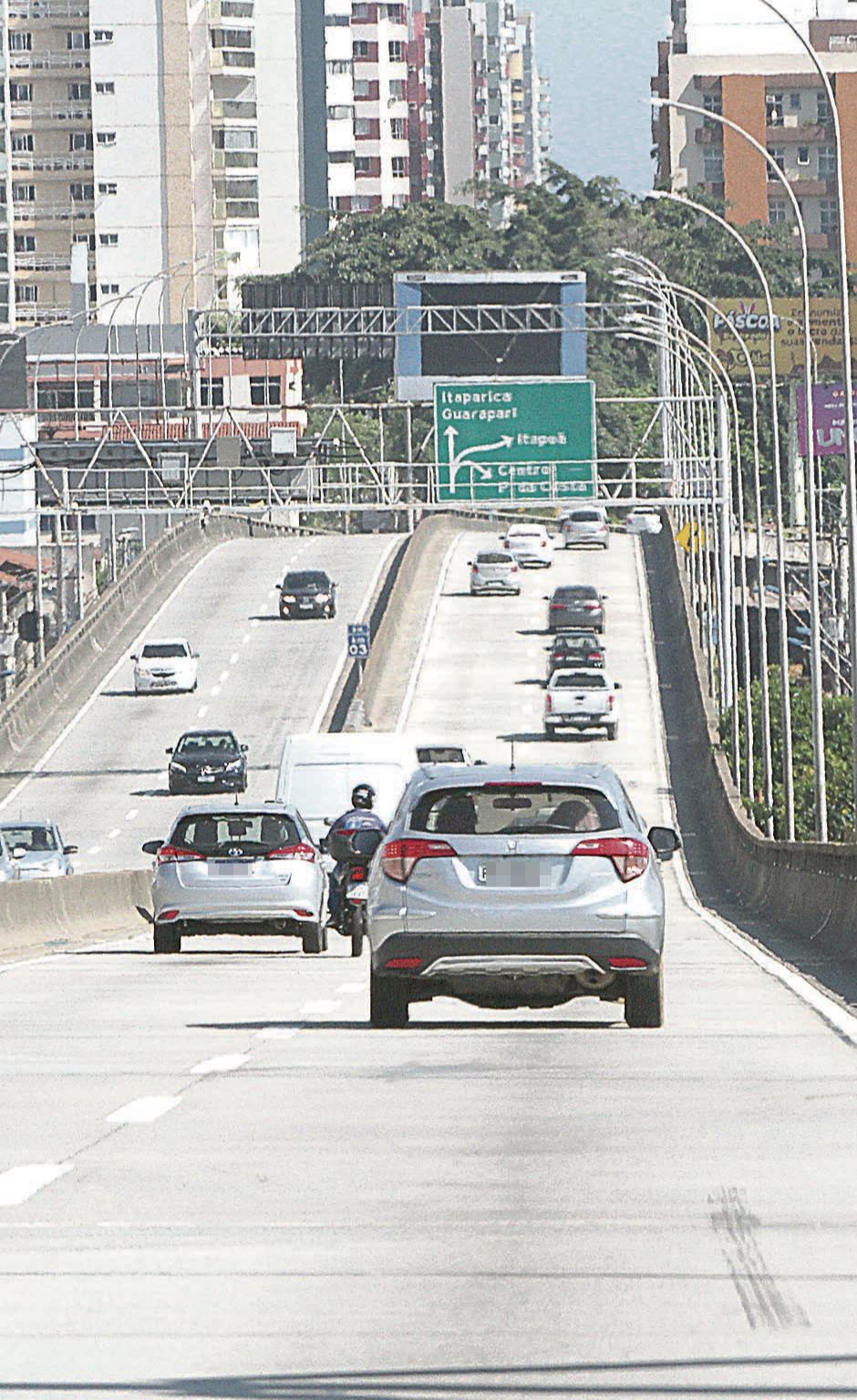 Movimento de veículos na 3ª Ponte: obra deve durar dois anos e meio (Foto: Kadidja Fernandes / AT)