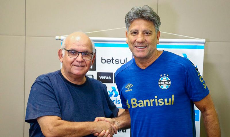 Presidente do Grêmio, Romildo Bolzan, e Renato Portaluppi (Foto: Lucas Uebel / Grêmio)