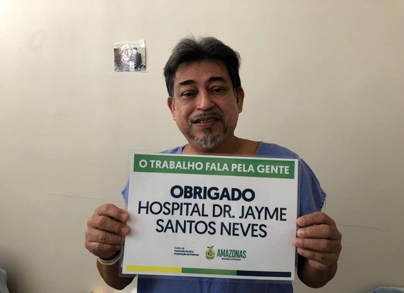 Após 57 dias internado, o paciente Luiz Gonzaga Trajano, de 56 anos, foi liberado e revelou gratidão (Foto: Divulgação/ Sesa)