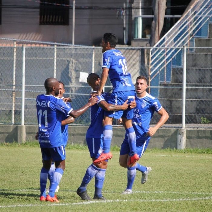 Jogadores do Vitória comemoram gol (Foto: Marcela Delatorre / Vitória FC / Reprodução Instagram @vitoriafutebolclube)