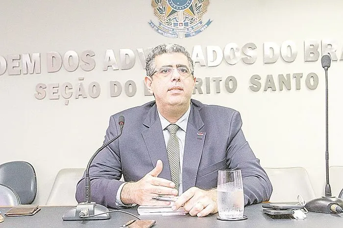O presidente da OAB, José Rizk Filho, afirma que economia com a fusão de comarcas não justifica a medida