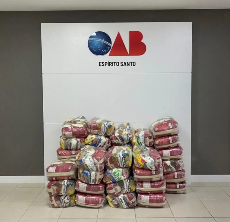 Imagem ilustrativa da imagem Ato público da OAB-ES contra a extinção de 27 Comarcas reúne diversas lideranças do Estado