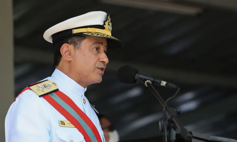 Imagem ilustrativa da imagem Almirante Almir Garnier assume o comando da Marinha