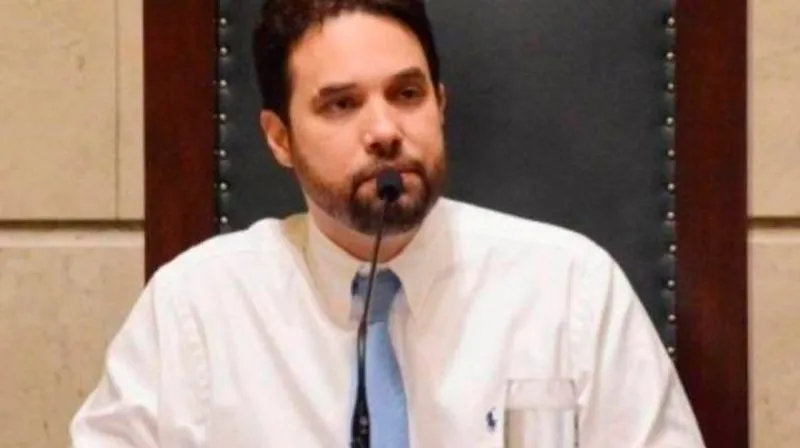 Imagem ilustrativa da imagem Dr. Jairinho foi abrigado e alimentado por diretor de presídio no dia da prisão