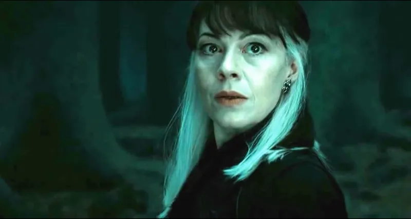 Imagem ilustrativa da imagem Helen McCrory, atriz em "Harry Potter" e "Peaky Blinders", morre aos 52 anos