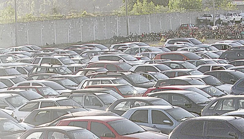 Imagem ilustrativa da imagem Mais de 400 veículos estão abandonados nas ruas da Grande Vitória