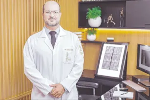 Imagem ilustrativa da imagem Planos cobrem cirurgias de coluna por vídeo