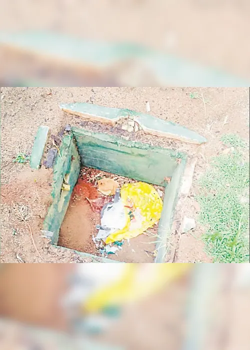 
          Imagem ilustrativa da imagem Caixa sem tampa em calçada
          