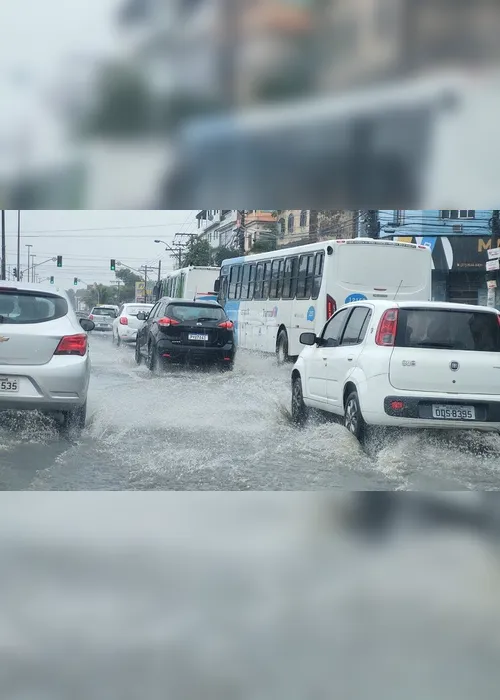 Imagem ilustrativa da imagem Chuva causa alagamentos na Grande Vitória