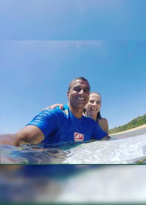 
          Imagem ilustrativa da imagem Pastor de 53 anos morre enquanto surfava em Guarapari
          