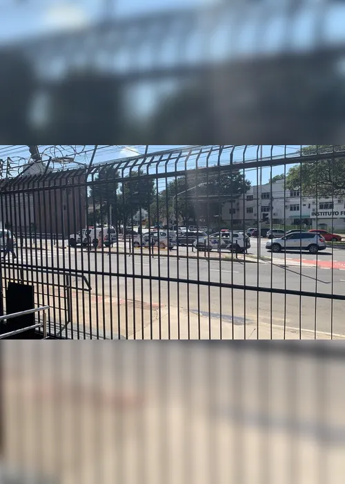 Imagem ilustrativa da imagem Perseguição e tiros entre bandidos e policiais na região da Leitão da Silva