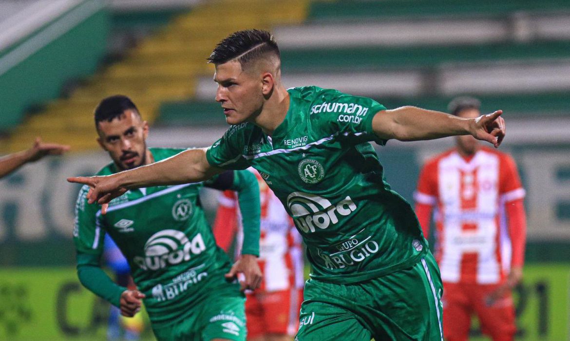Na Arena Condá, em Chapecó (SC), a Chapecoense derrotou o Hercílio Luz (Foto: Márcio Cunha/ ACF/ Divulgação)