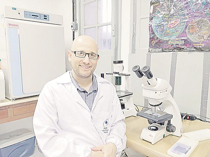 Imunologista Daniel Gomes explicou que o sistema imunológico demora 14 dias para poder formar todas as respostas protetoras dos antígenos vacinais (Foto: Arquivo/AT)
