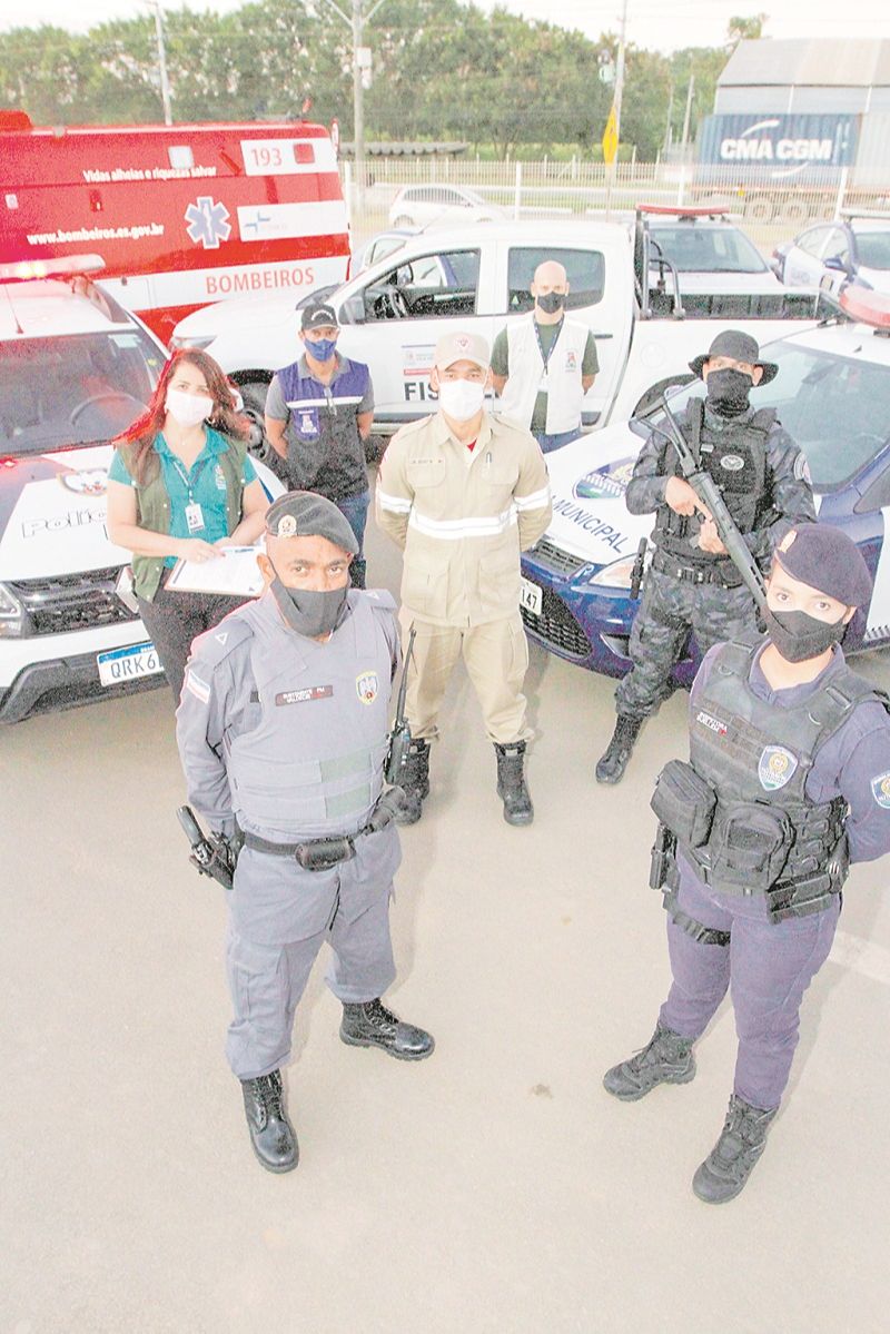 Equipe conta com guardas, PMs, bombeiros e servidores municipais (Foto: Leone Iglesias/ AT)