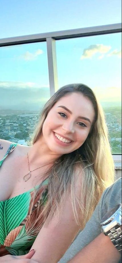 A jovem Amanda Marques Pinto, 20 anos, morreu em um acidente (Foto: Reprodução/ Redes sociais)