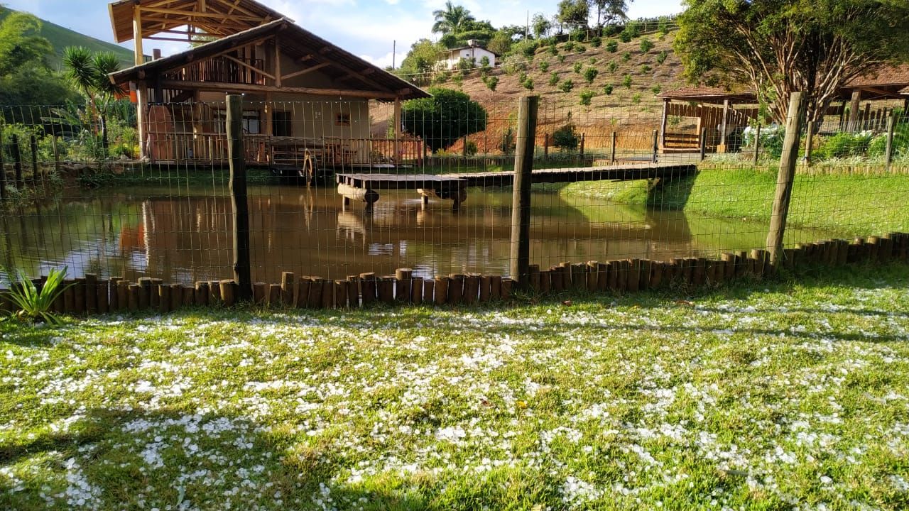 Queda de granizo em Castelo (Foto: José Adelfo Casagrande)