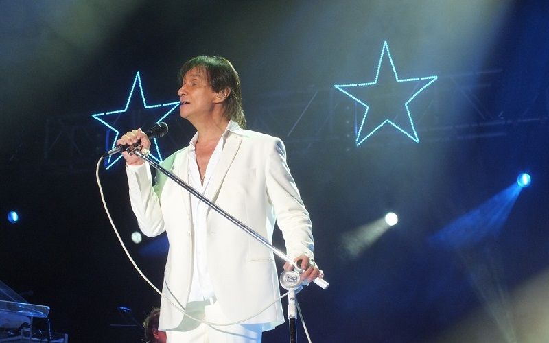 Roberto Carlos durante show de 75 anos em Cachoeiro de Itapemirim em 2016 (Foto: Alessandro de Paulo)