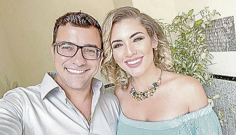 Tiago e Marcella Rocha disseram que só vão se manifestar na segunda. O MP-ES aponta indícios de fraude (Foto: Divulgação/Facebook)