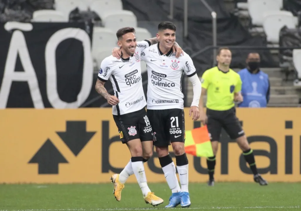 Imagem ilustrativa da imagem Sob comando interino, Corinthians goleia Sport Huancayo na Sul-Americana