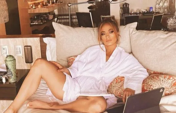 Imagem ilustrativa da imagem Jennifer Lopez e Ben Aflleck são vistos juntos na casa da atriz em Los Angeles