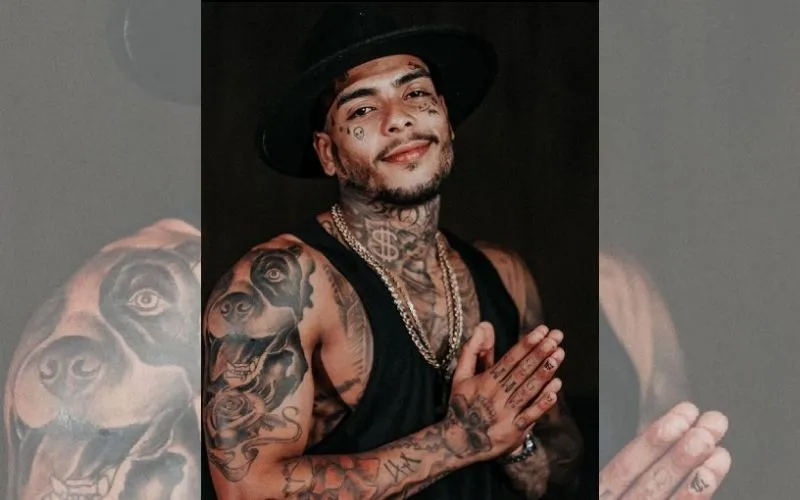 Imagem ilustrativa da imagem VÍDEO | Em velório, viúva de MC Kevin desabafa: "Eu estava dormindo, esperando meu marido chegar"