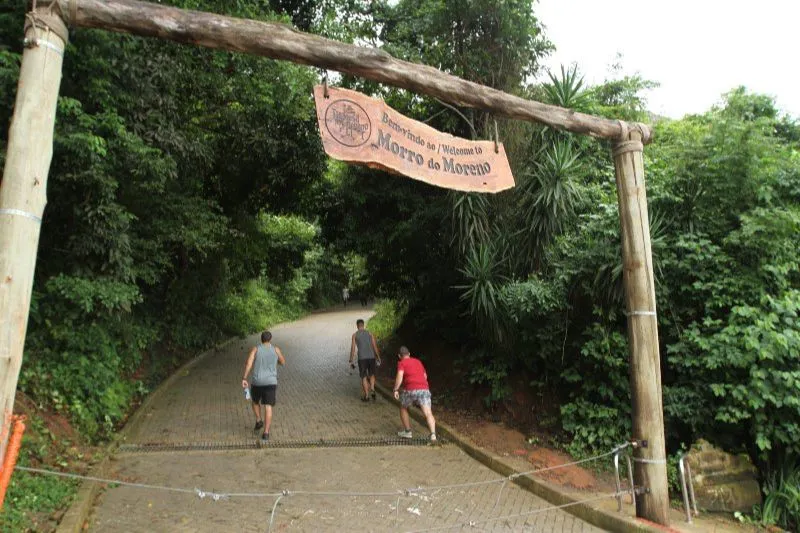 Imagem ilustrativa da imagem Um mês após tragédia na tirolesa no Morro do Moreno, polícia faz nova perícia