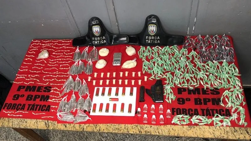 Imagem ilustrativa da imagem Policiais são recebidos a tiros por criminosos durante operação em Cachoeiro