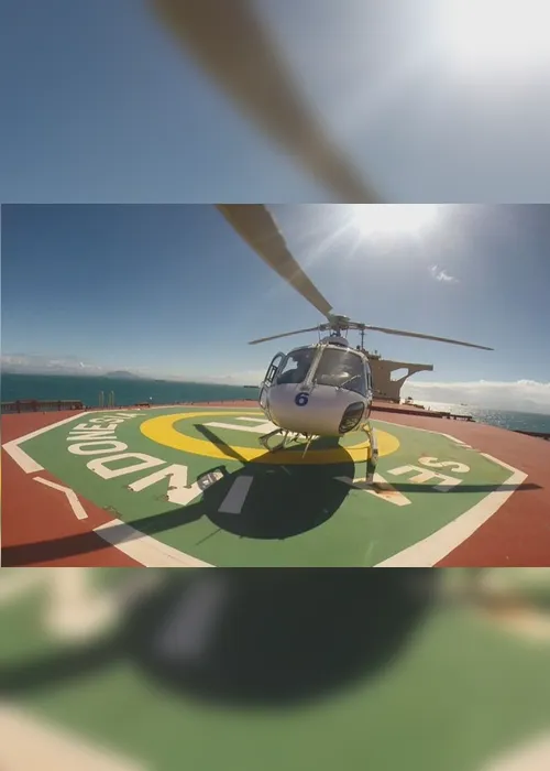 
          Imagem ilustrativa da imagem Comandante de navio sofre acidente em embarcação e é resgatado de helicóptero
          