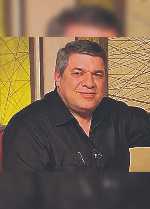 
          Imagem ilustrativa da imagem Padre Alessandro Campos lança livro interativo com reflexões
          