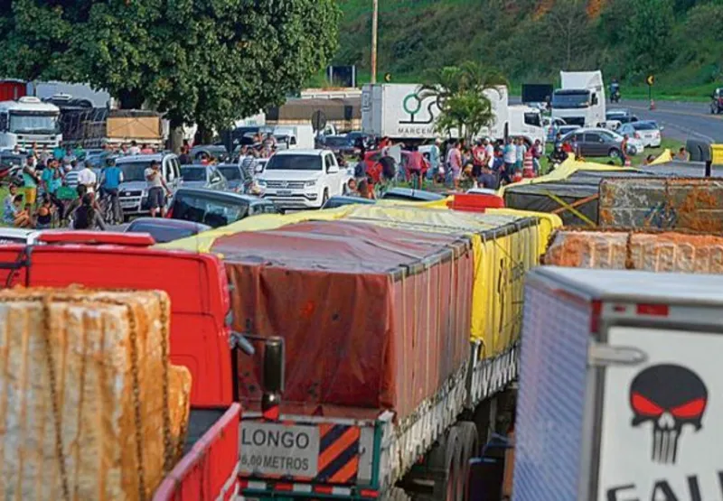 Caminhões parados no Estado na paralisação de 2018.