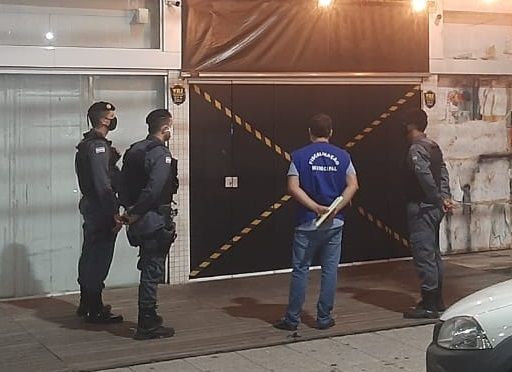 Choperia é multada em R$ 6 mil por atender mais de 100 pessoas e após as 22h em Linhares (Foto: Divulgação/PML)