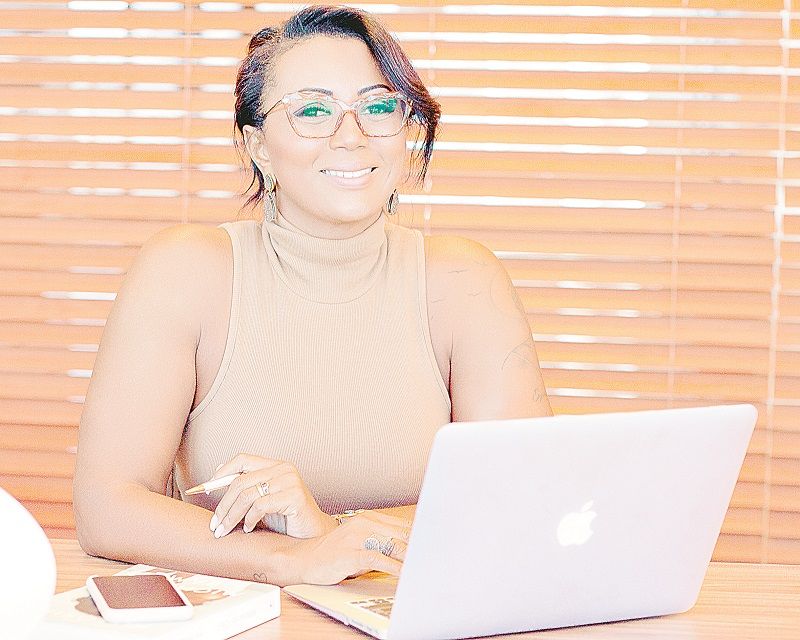 A advogada VALÉRIA SILVA explicou que a herança digital tem dividido os juristas: “O direito das sucessões chegou na web” (Foto: Divulgação)