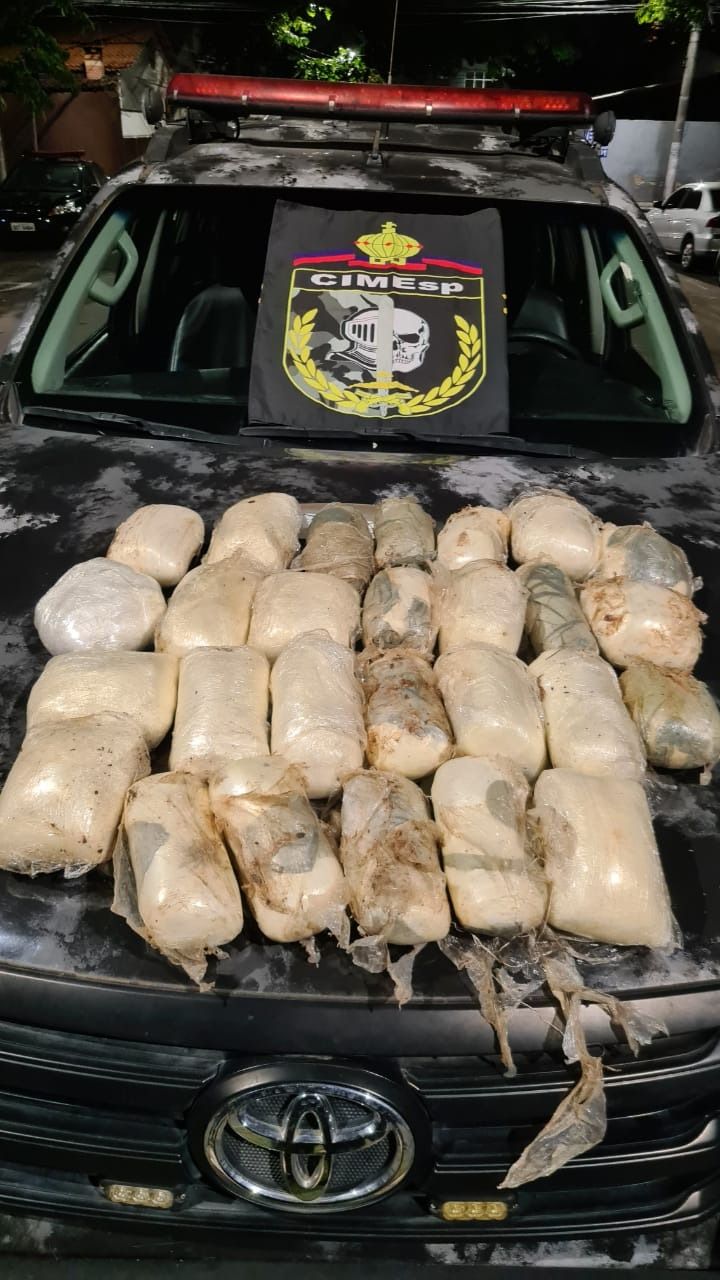 Operação encontra laboratório de droga no Bairro da Penha (Foto: Polícia Militar)