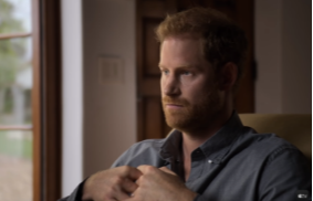 Príncipe Harry relata abuso de álcool e drogas e negligência da família real com Meghan (Foto: Reprodução/Youtube)