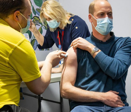 Príncipe William recebe a primeira dose da vacina contra a Covid (Foto: Reprodução/ Instagram)
