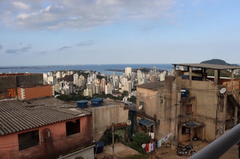 Vista do morro São Benedito, em Vitória (Foto: Taynara Nascimento/AT)