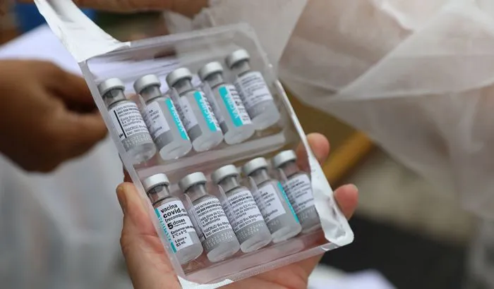 Imagem ilustrativa da imagem Prefeitura ainda tem mais de 2 mil vagas abertas para segunda dose da AstraZeneca