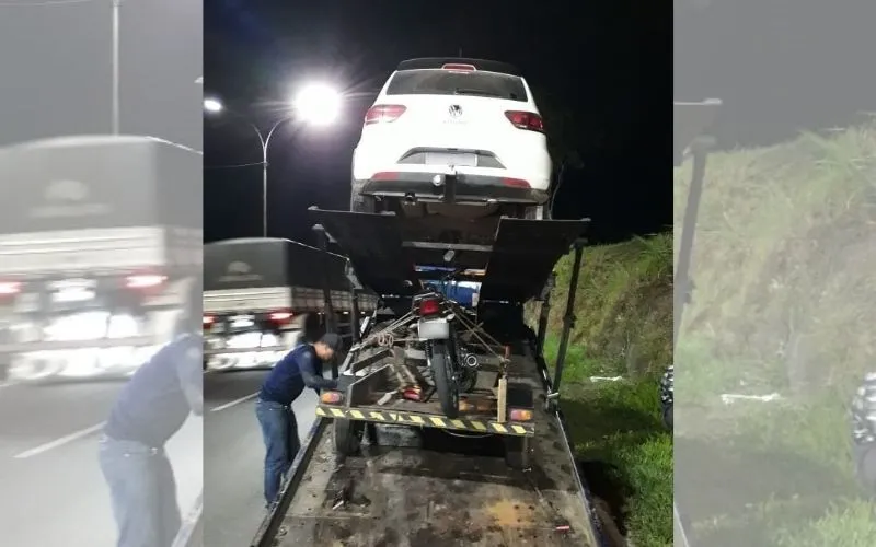 Imagem ilustrativa da imagem Mulher é presa levando moto roubada em reboque na Serra