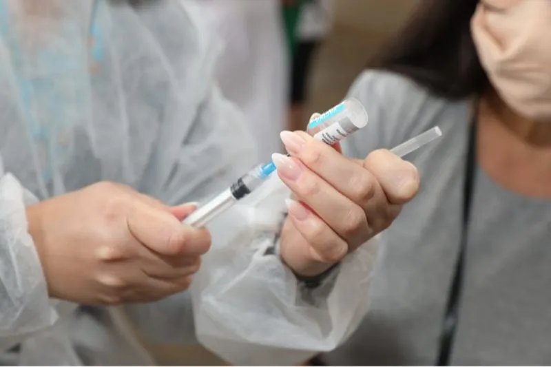 Imagem ilustrativa da imagem Cariacica abre 3 mil vagas para vacinar moradores acima de 40 anos