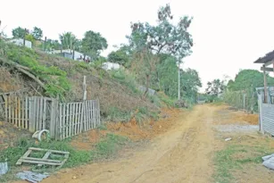 Imagem ilustrativa da imagem Rua em situação precária de tráfego