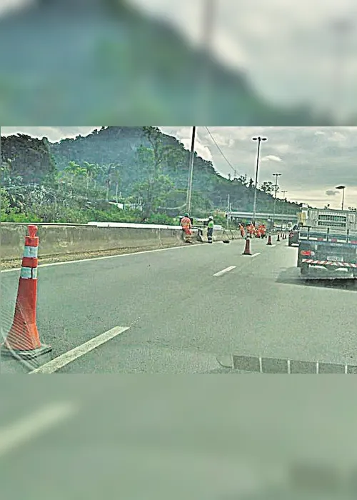 
          Imagem ilustrativa da imagem Limpeza atrapalha o trânsito
          