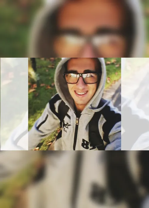 Imagem ilustrativa da imagem Motoboys protestam após morte de jovem que teve o pescoço cortado por linha com cerol
