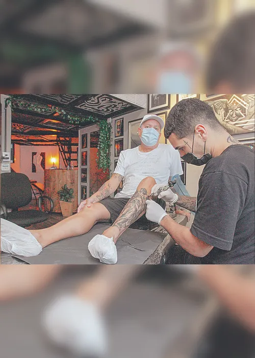 
          Imagem ilustrativa da imagem Maiores de 60 anos se rendem às tatuagens
          