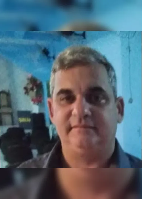 Imagem ilustrativa da imagem Carro invade contramão e mata motorista de ônibus em avenida da Serra