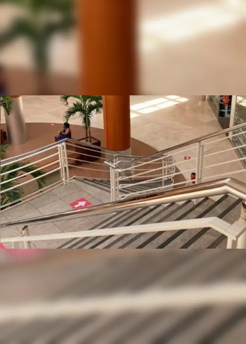 Imagem ilustrativa da imagem Cliente não aceita usar máscara, saca arma e ameaça funcionário de shopping em Vitória