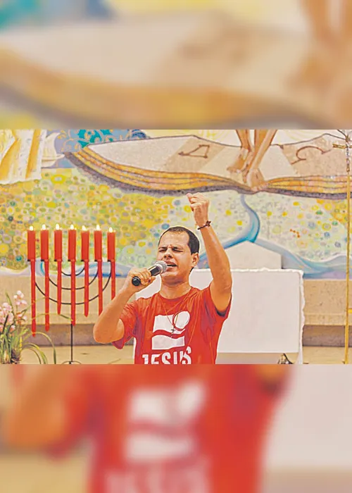 
          Imagem ilustrativa da imagem Pop eletrônico gospel com Hadassah Perez e David Quinlan
          