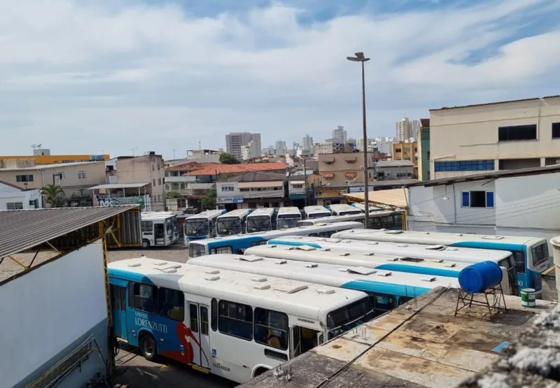 Garagem de ônibus em Guarapari.